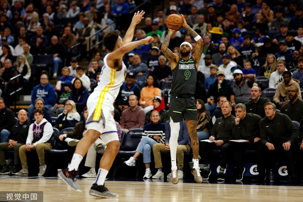 归化球员的 归化球员的