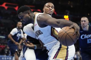 他在场上的 他在场上的