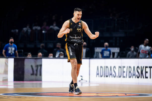 他的出色表 他的出色表